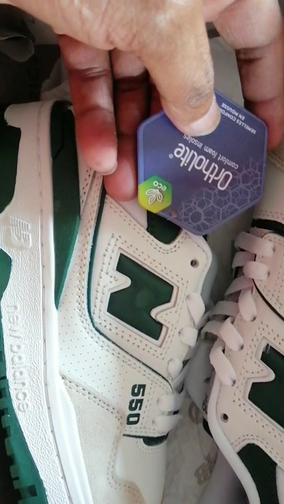 New Balance 550
