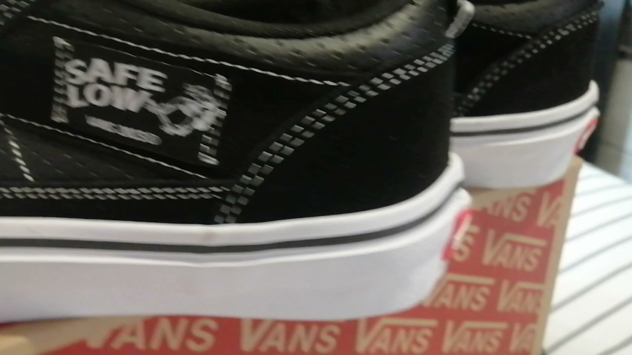 Vans X Palace Men's 'Palace Low' Skateboarding Shoe