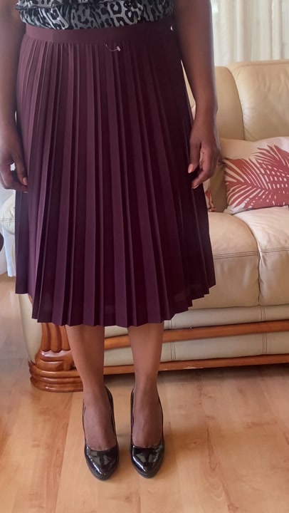 Ladies new H&M skirt