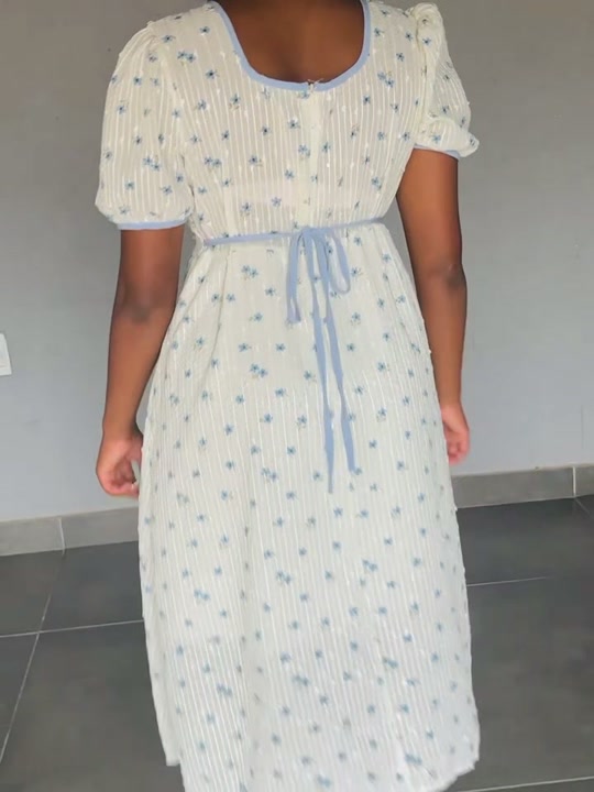 Floral blue and white