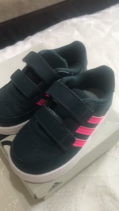 Infant sneakers