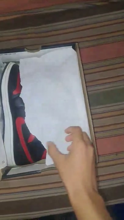 Jordan 1 mid