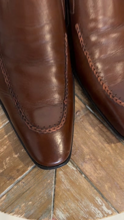 Italian tan slip on 