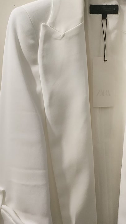 Three quarter sleeve open blazer 