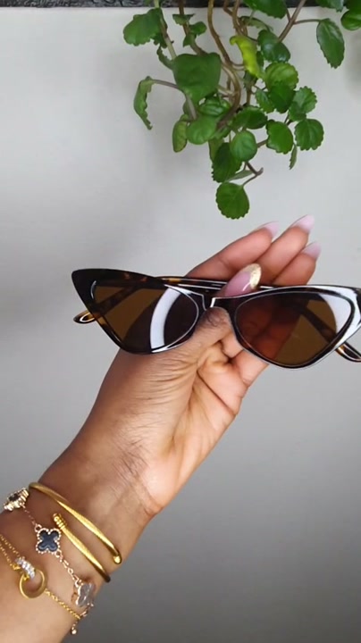 Classic Black Sunglasses, One Size, Brand New with Tags
