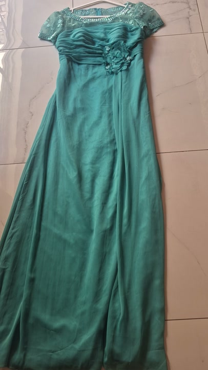 Elegant Long Dress in Fresh Green, Size M