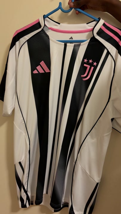 Adidas Men's Black & White T-Shirt, Size L, Like New