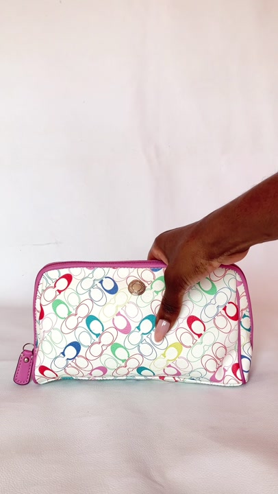 Coach Signature Chelsea cosmetics bag